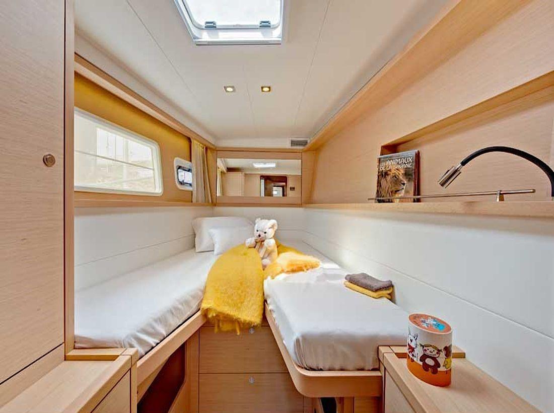 Lagoon 450 F - 4 + 2 cab. - LOUMILIS II, picture 11