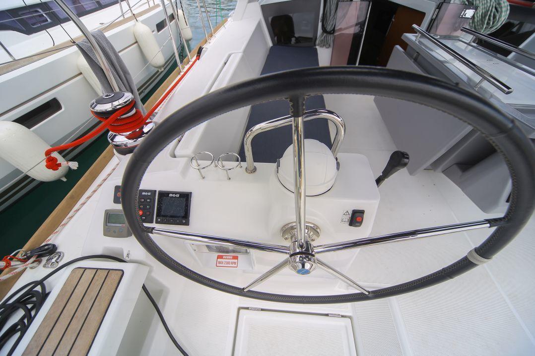 Oceanis 45 - 4 cab. - STRAUSS , picture 6