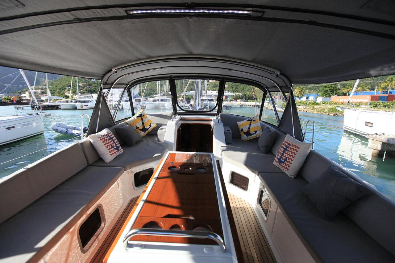 Jeanneau 54 - 3 cab. - Silvergirl, picture 4