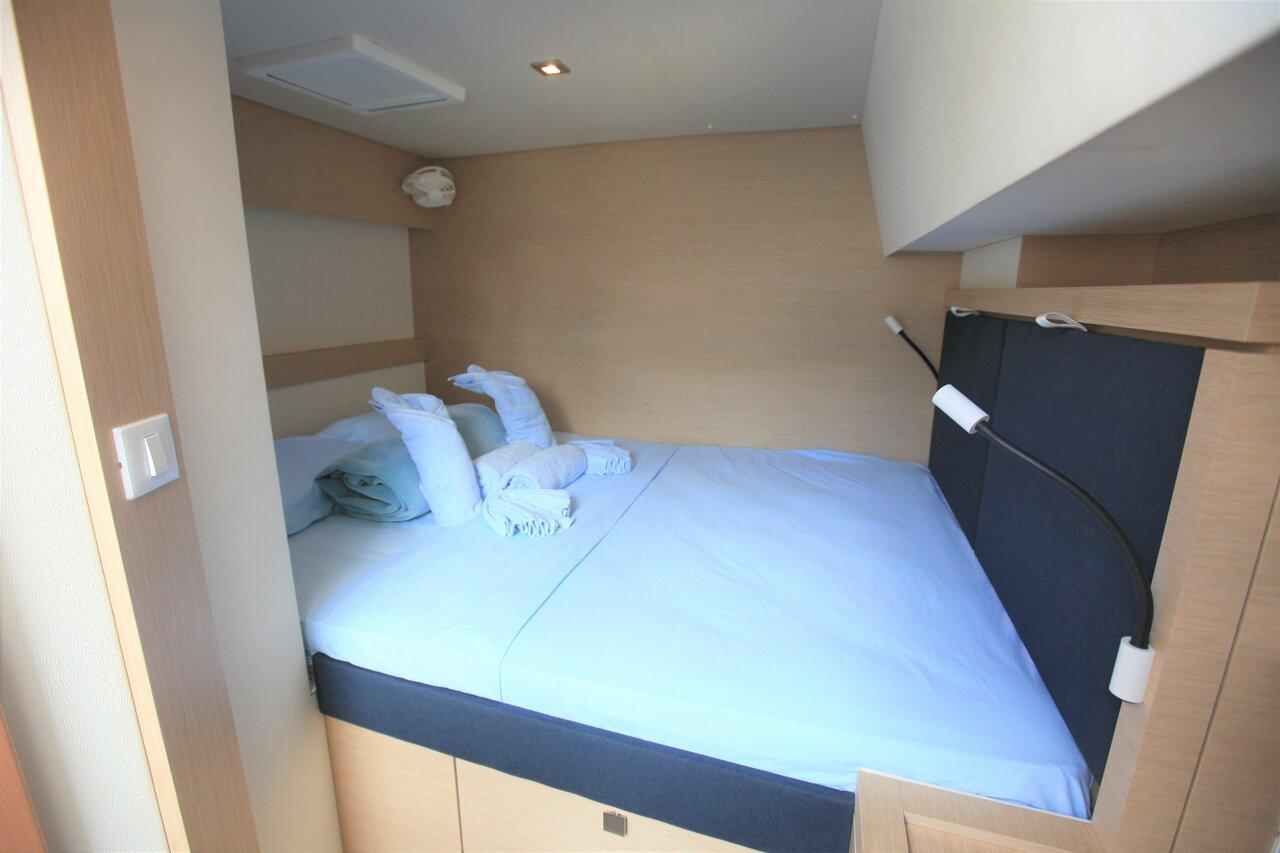 Fountaine Pajot Saona 47 Quintet - 5 + 1 cab. - Three Sheets, picture 21