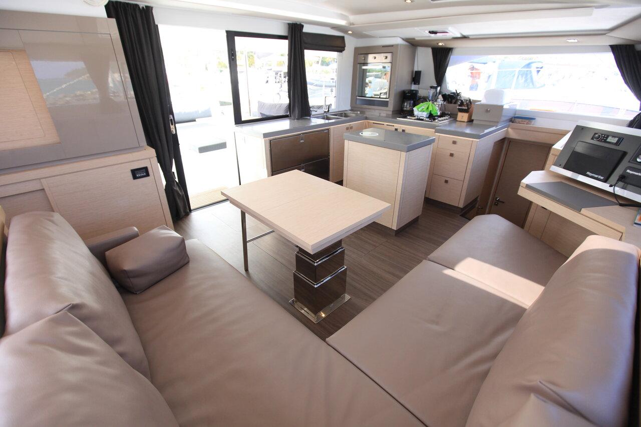 Fountaine Pajot Saona 47 Quintet - 5 + 1 cab. - Three Sheets, picture 13