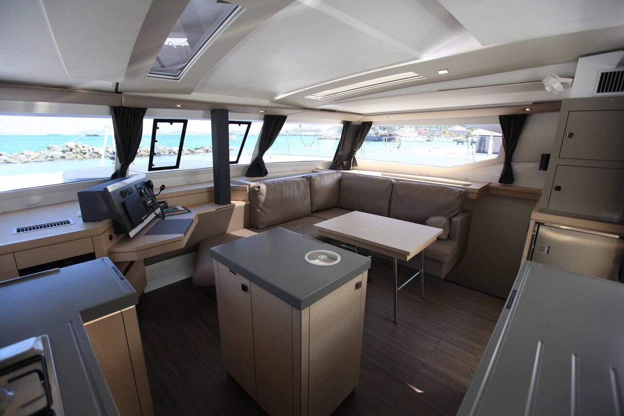 Fountaine Pajot Saona 47 Quintet - 5 + 1 cab. - Three Sheets, picture 16