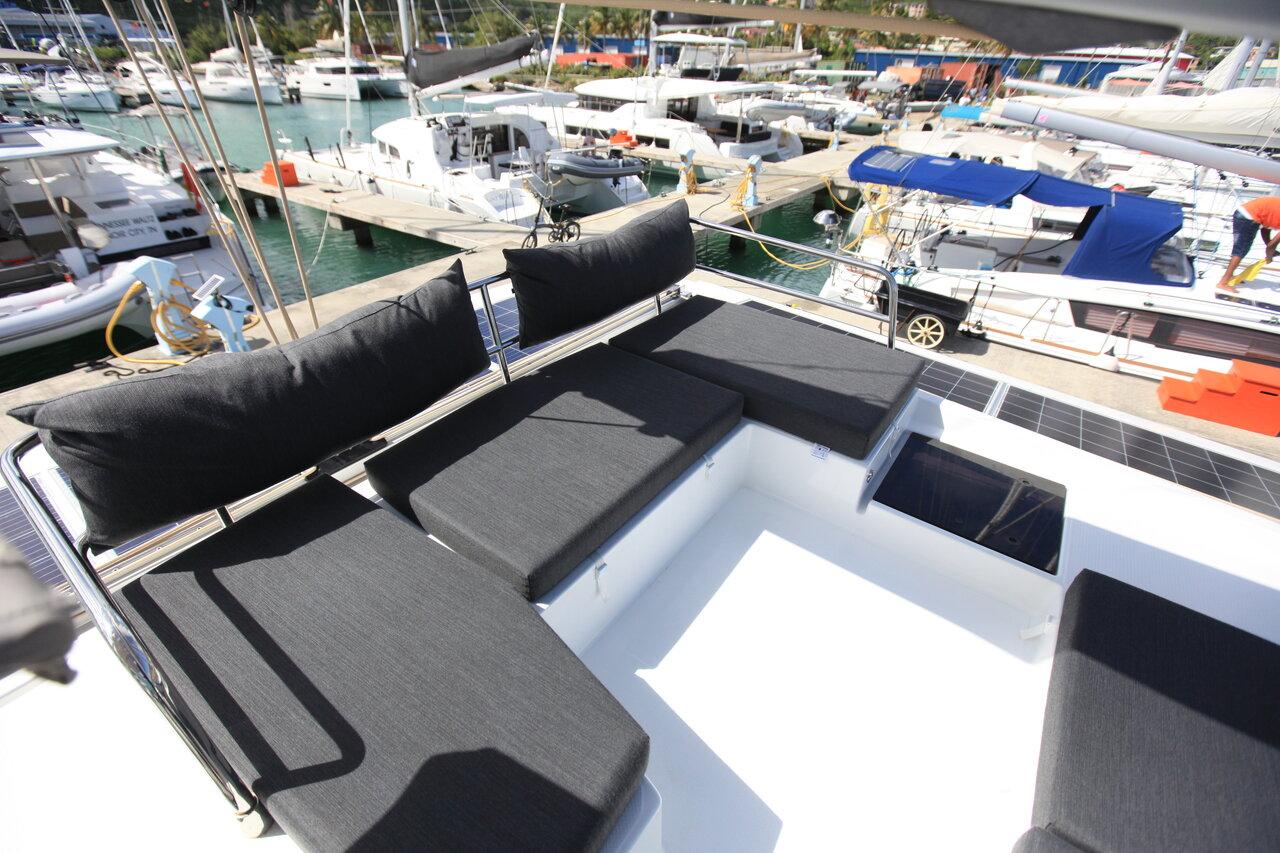 Fountaine Pajot Saona 47 Quintet - 5 + 1 cab. - Three Sheets, picture 7