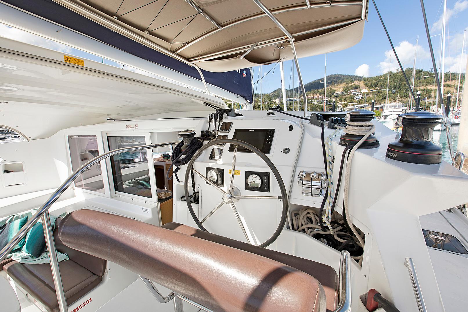 Lagoon 421 - TRAVIATA 1 , picture 4