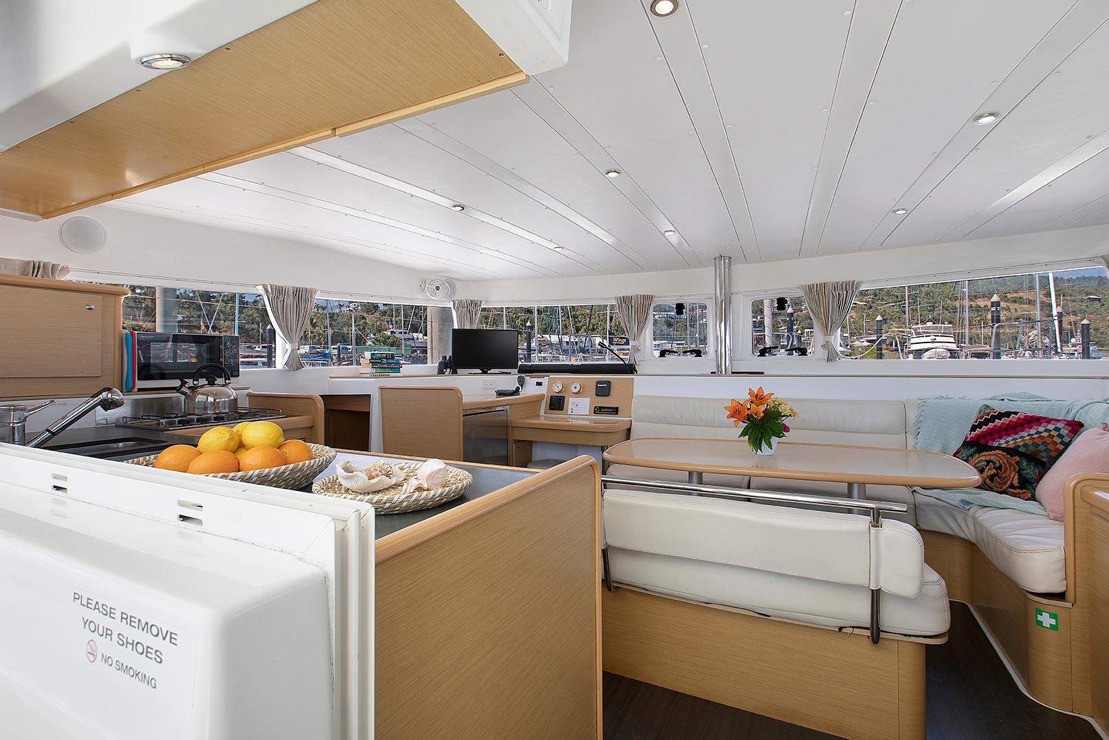 Lagoon 421 - TRAVIATA 1 , picture 8