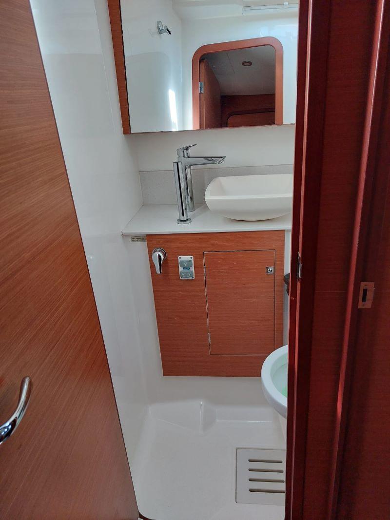 Dufour 520 GL - CARUSO , picture 11