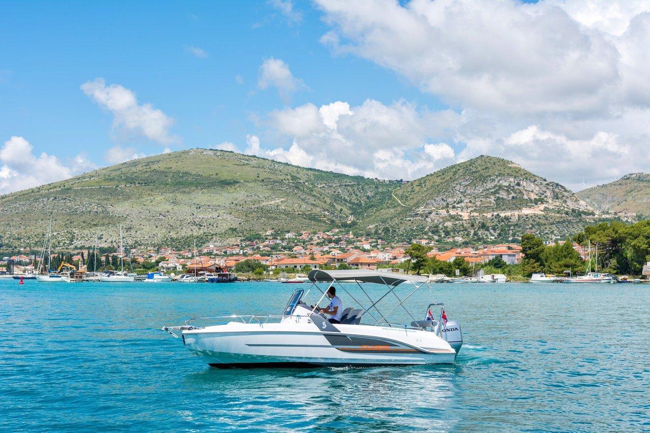 Beneteau Flyer 6.6 SpaceDeck - Benetau Flyer 6.6 Space Deck, picture 11