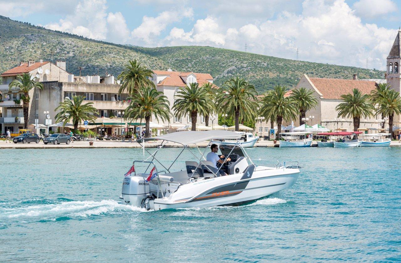 Beneteau Flyer 6.6 SpaceDeck - Benetau Flyer 6.6 Space Deck, picture 10