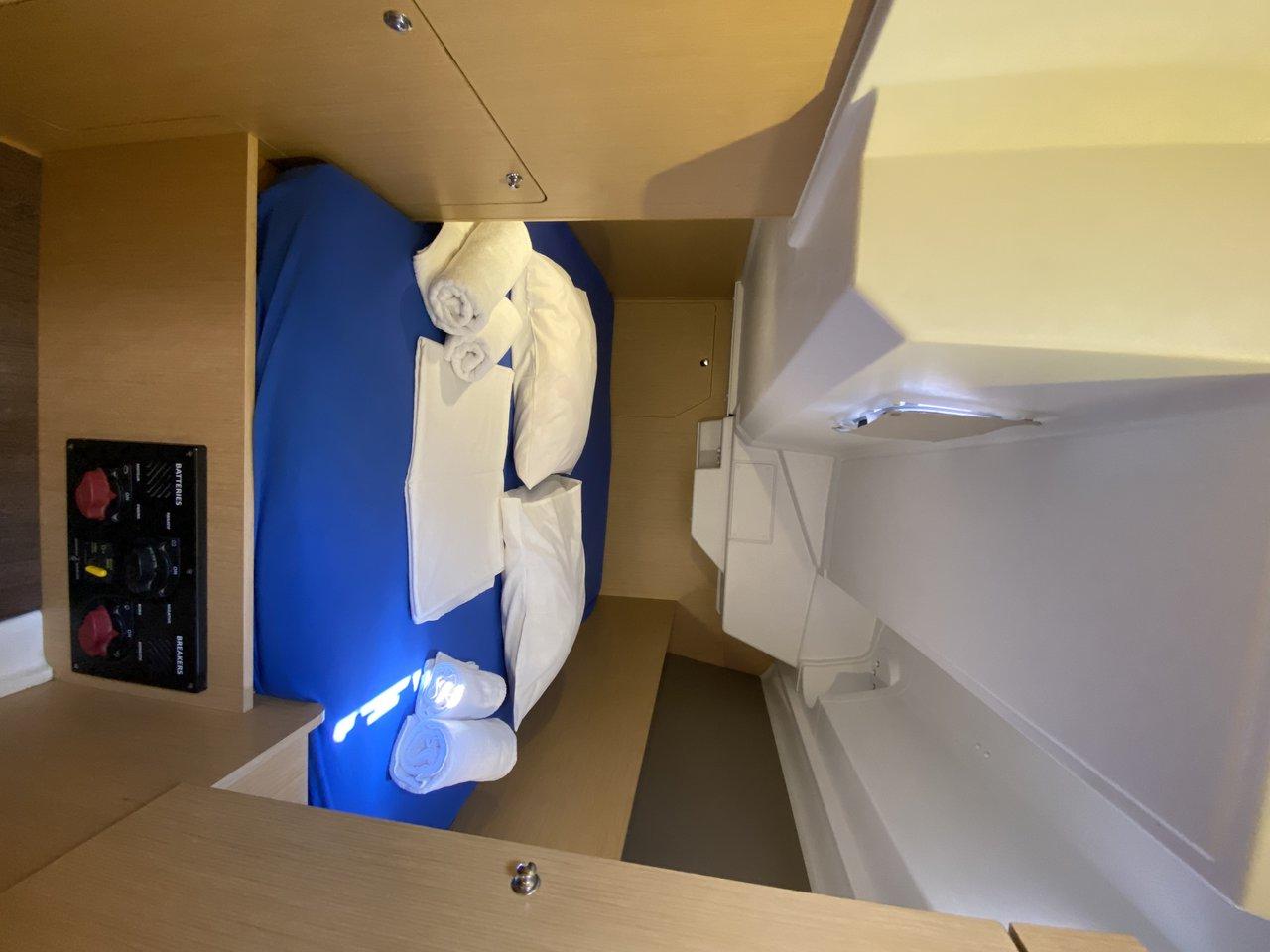 Oceanis 38 - 3 cab. - Solar, picture 10