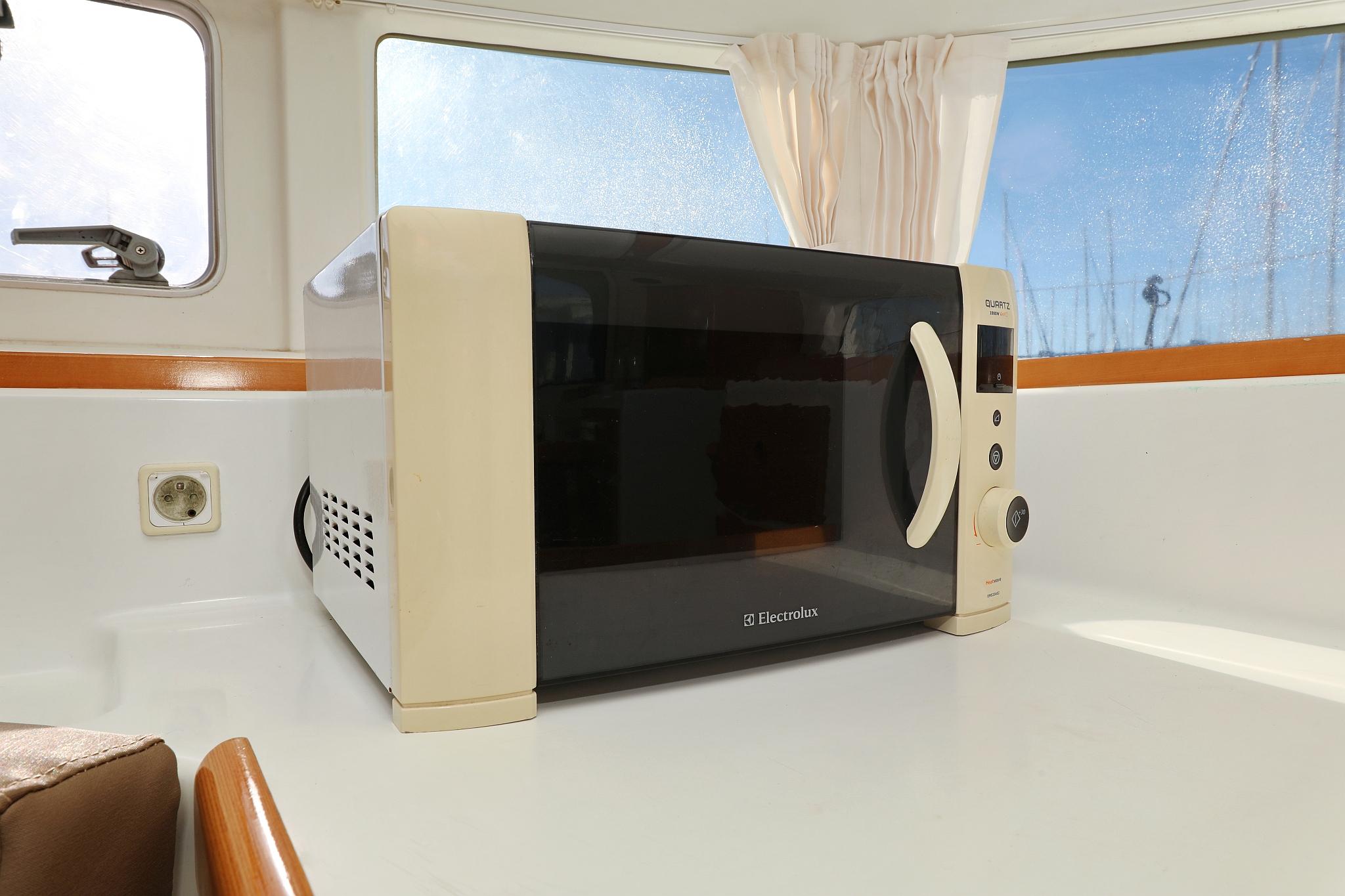 Lagoon 380 S2 - 4 + 2 cab. - Love Song, picture 43