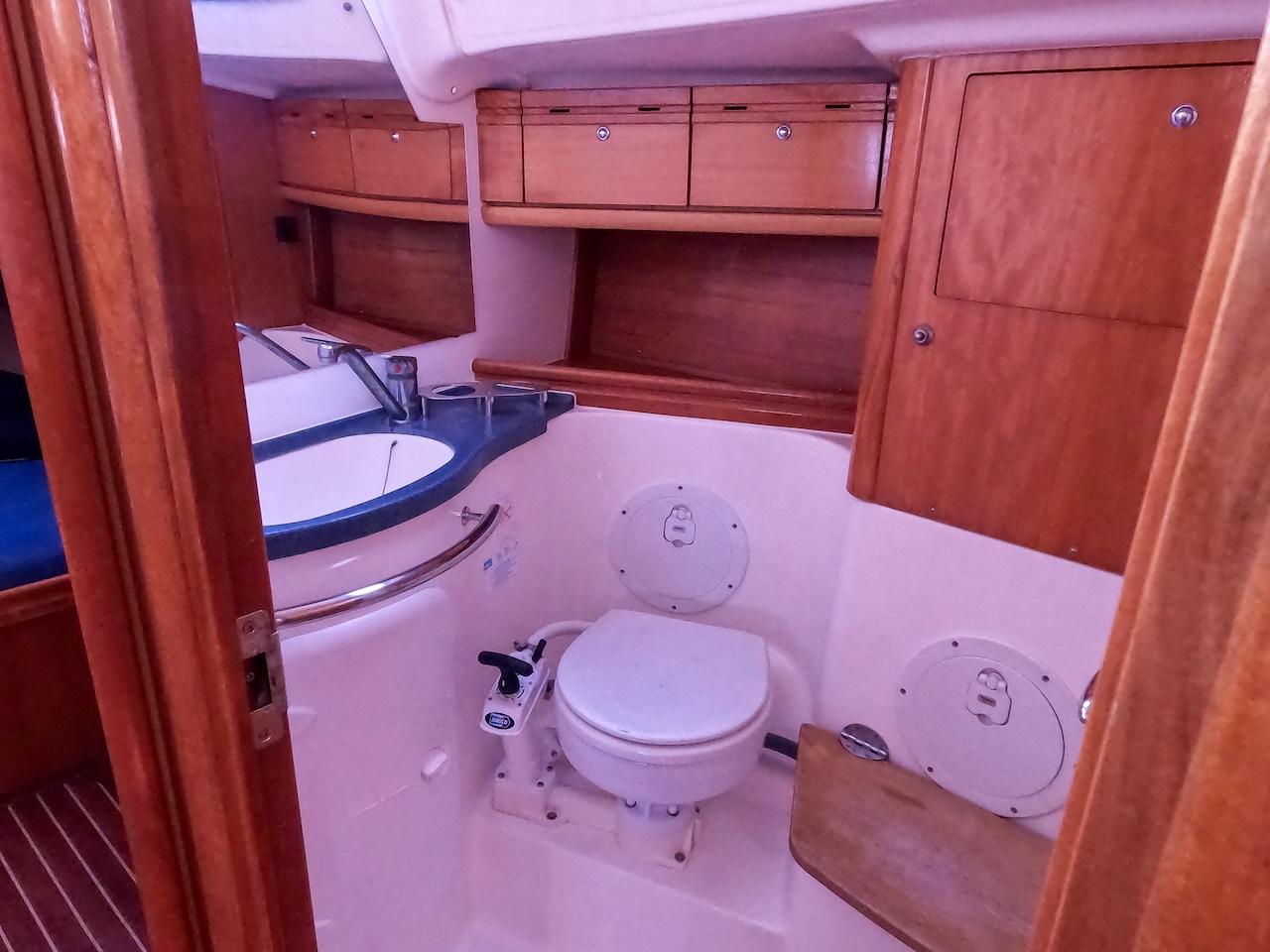 Bavaria 50 Cruiser - Big AS, picture 9