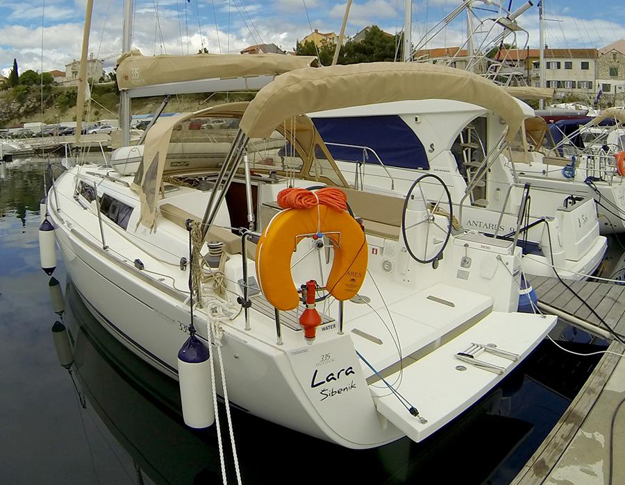 Dufour 335 GL - Lara, picture 12