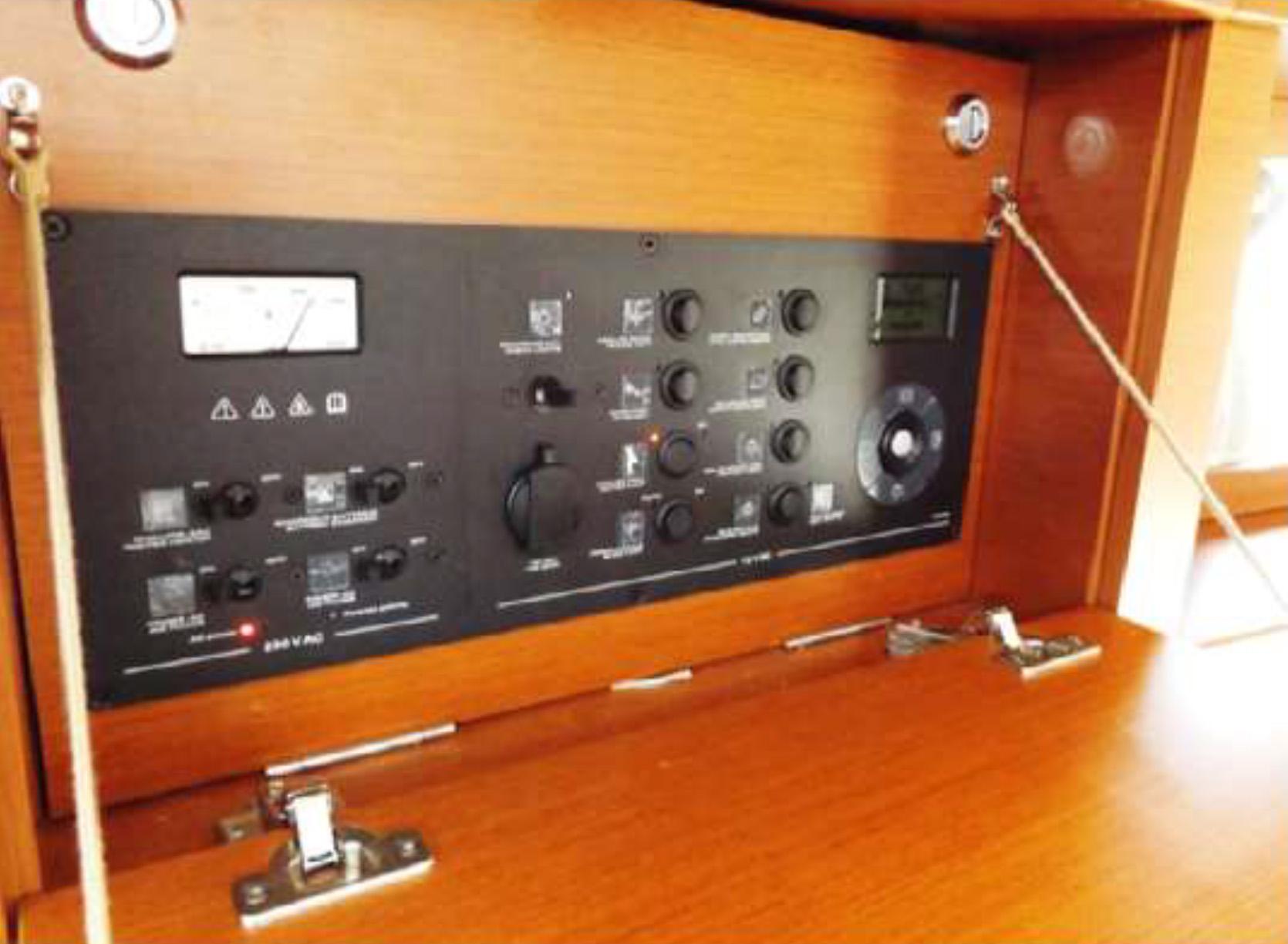 Oceanis 48 - 5 cab. - Wayward Prince , picture 16