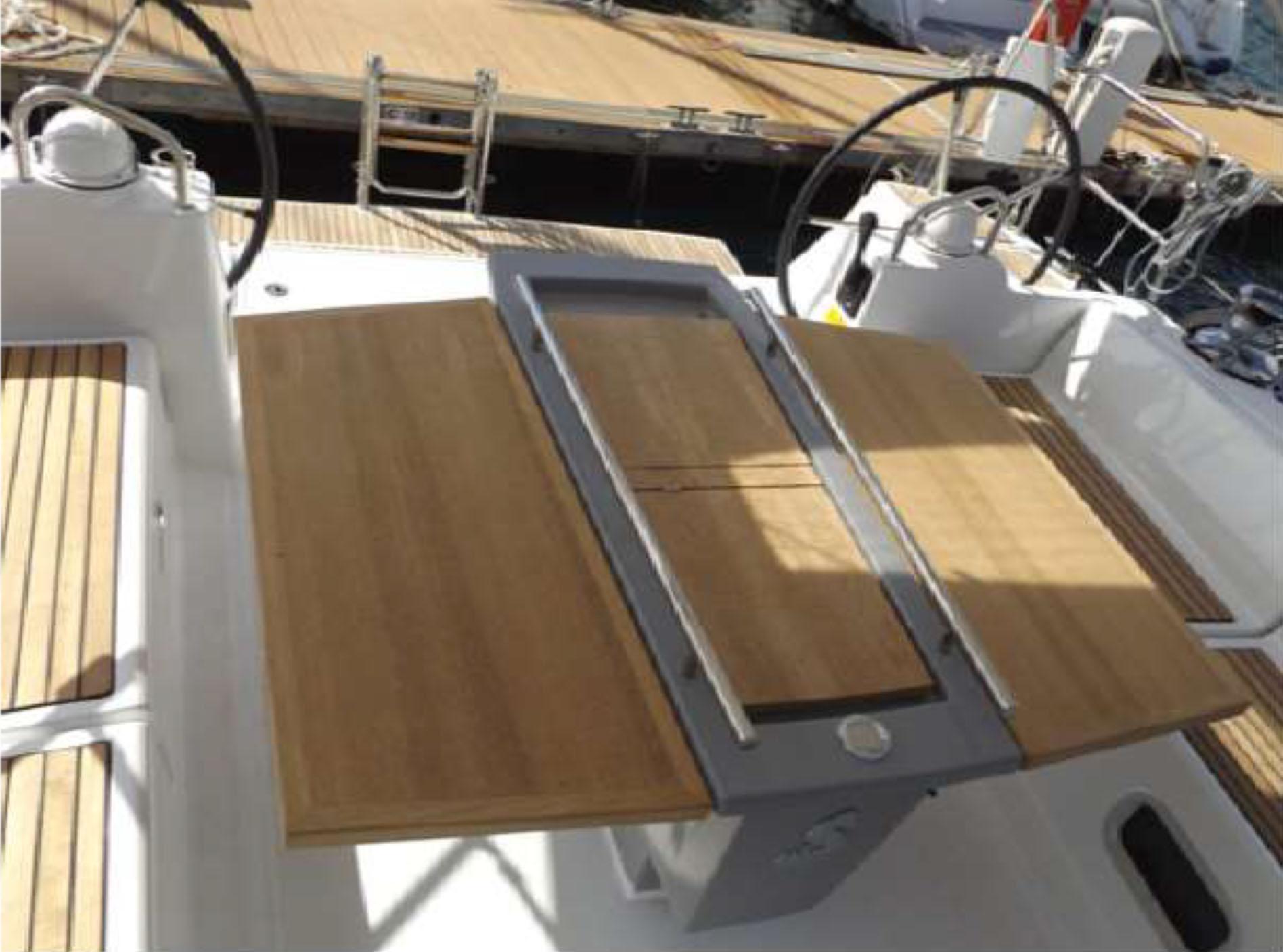 Oceanis 48 - 5 cab. - Wayward Prince , picture 9