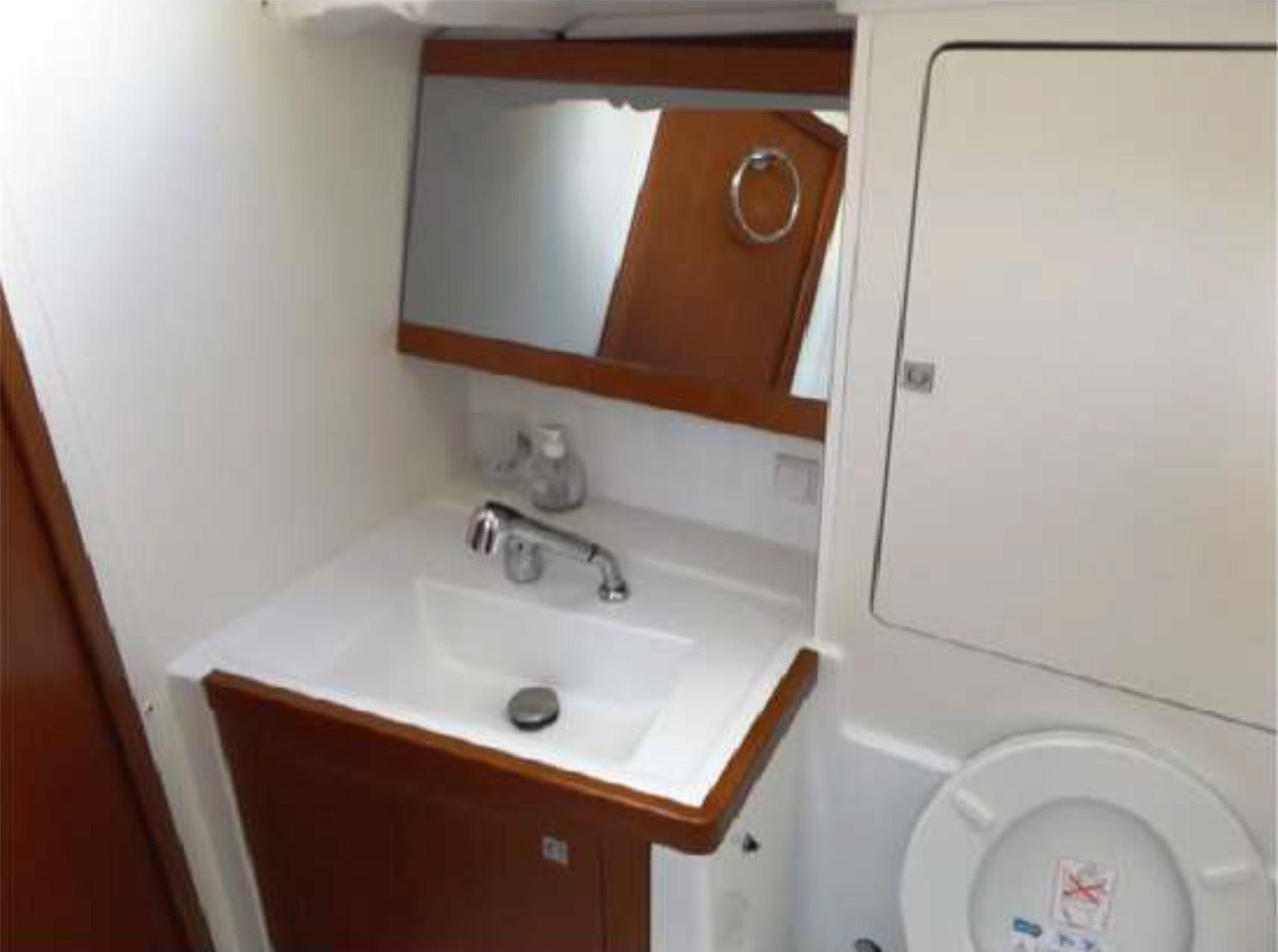 Oceanis 48 - 5 cab. - Wayward Prince , picture 22