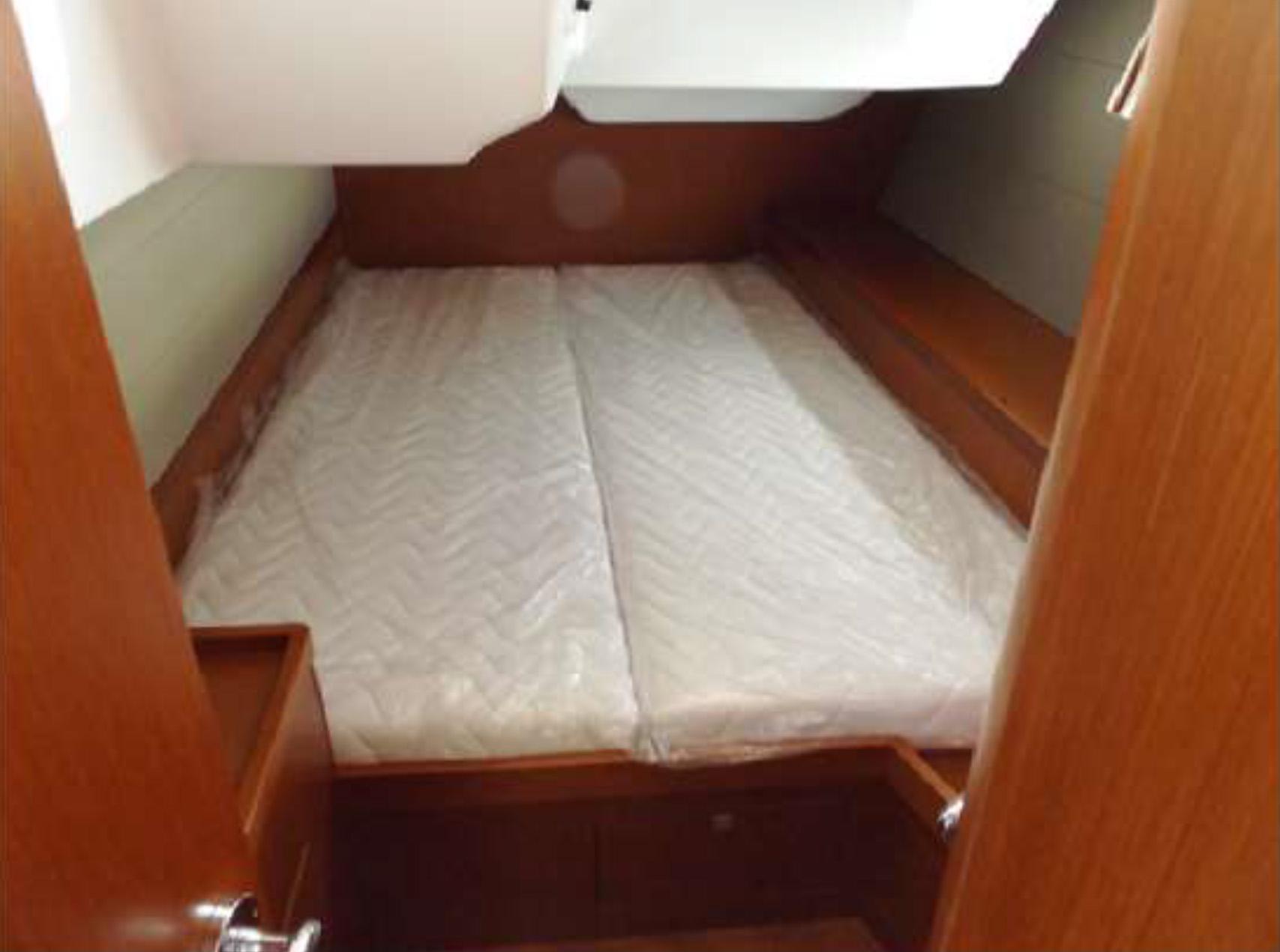 Oceanis 48 - 5 cab. - Wayward Prince , picture 19