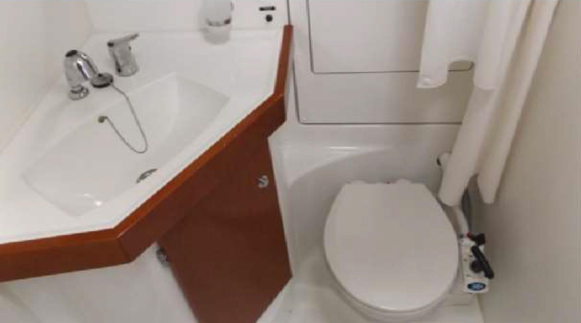 Oceanis 50 - In Compliance , picture 15