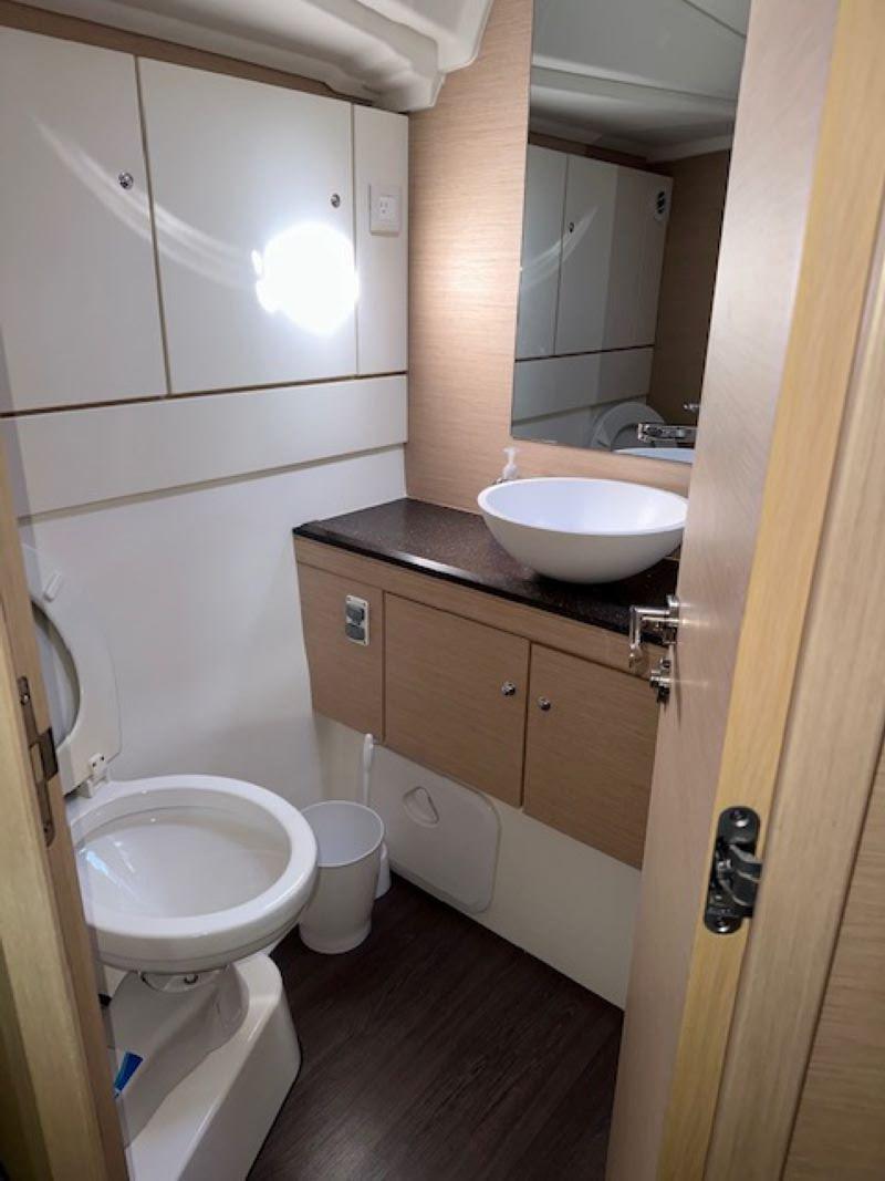 Jeanneau 51 - Recovery Room, picture 18