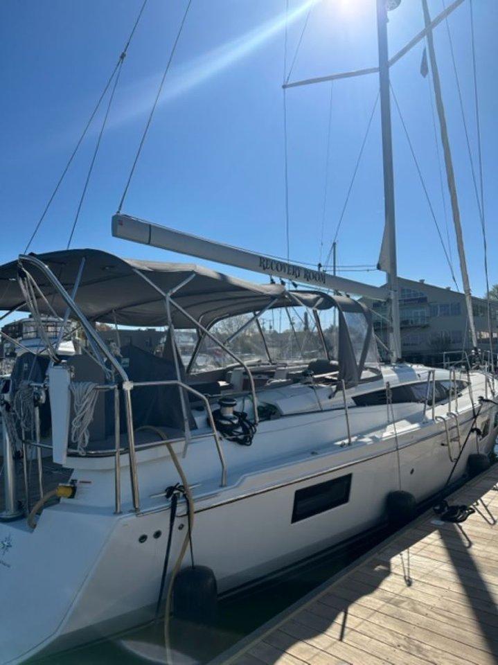 Jeanneau 51 - Recovery Room, picture 6