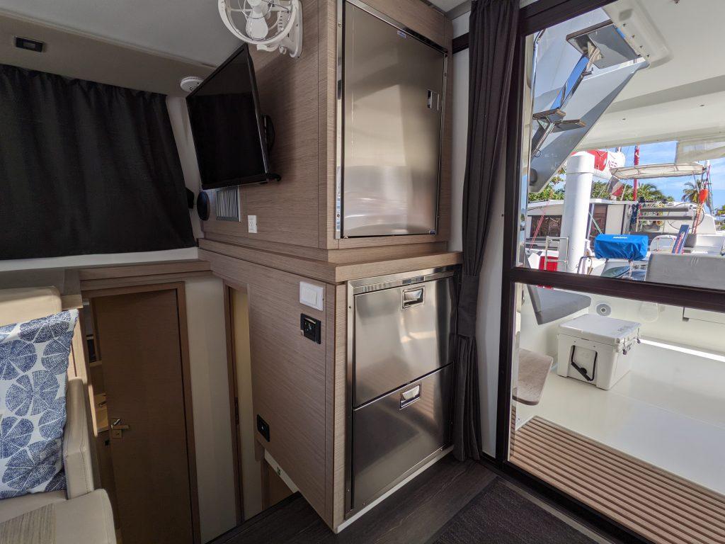 Fountaine Pajot Lucia 40 - 4 cab. - Infinite Blue, picture 9