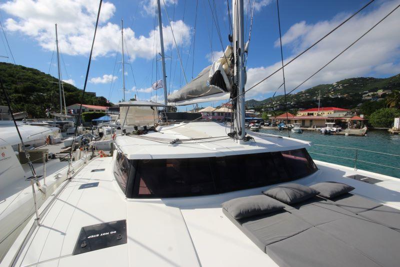 Fountaine Pajot Saona 47 - 5 cab. - La Belle Vie, picture 3