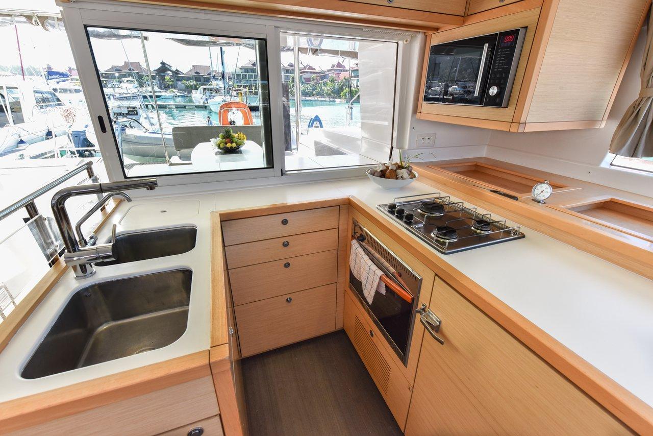 Lagoon 450 - 4 + 2 cab. - Muzikal, picture 19