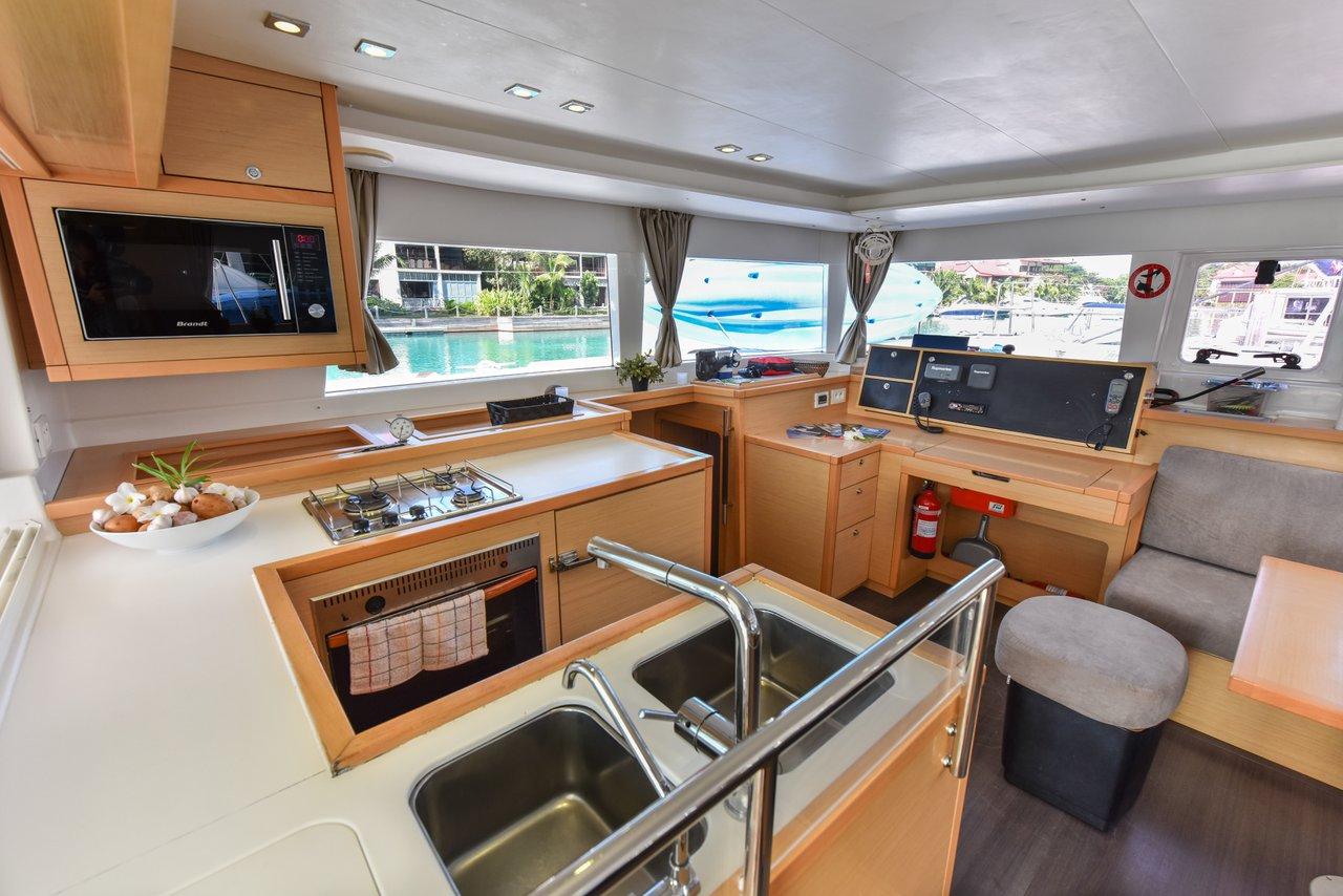 Lagoon 450 - 4 + 2 cab. - Muzikal, picture 17