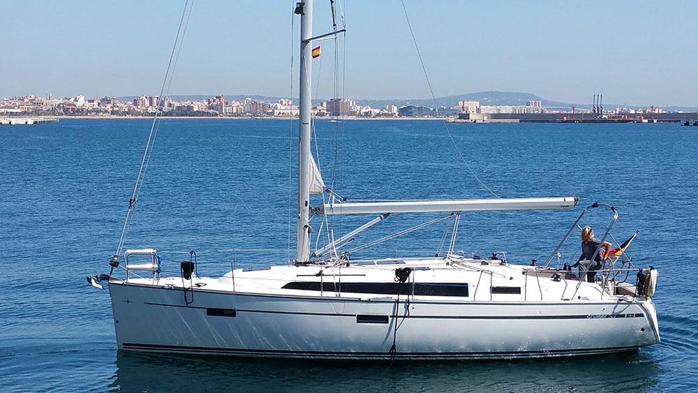 Bavaria Cruiser 37 - 3 cab. - Black Pearl, picture 3
