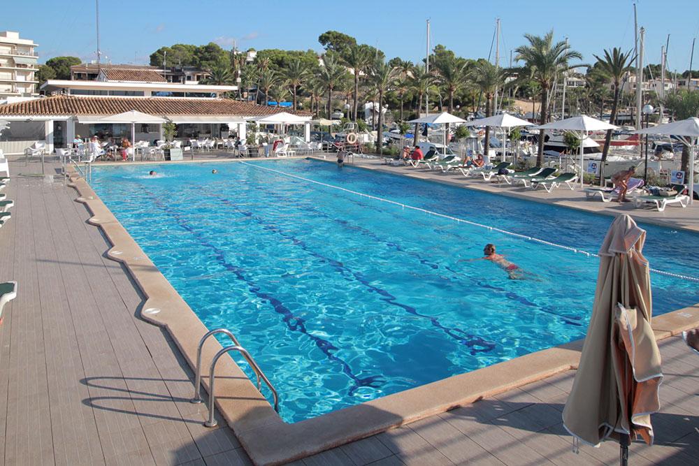 Bavaria Cruiser 46 - 4 cab. - Casino Royale, picture 3