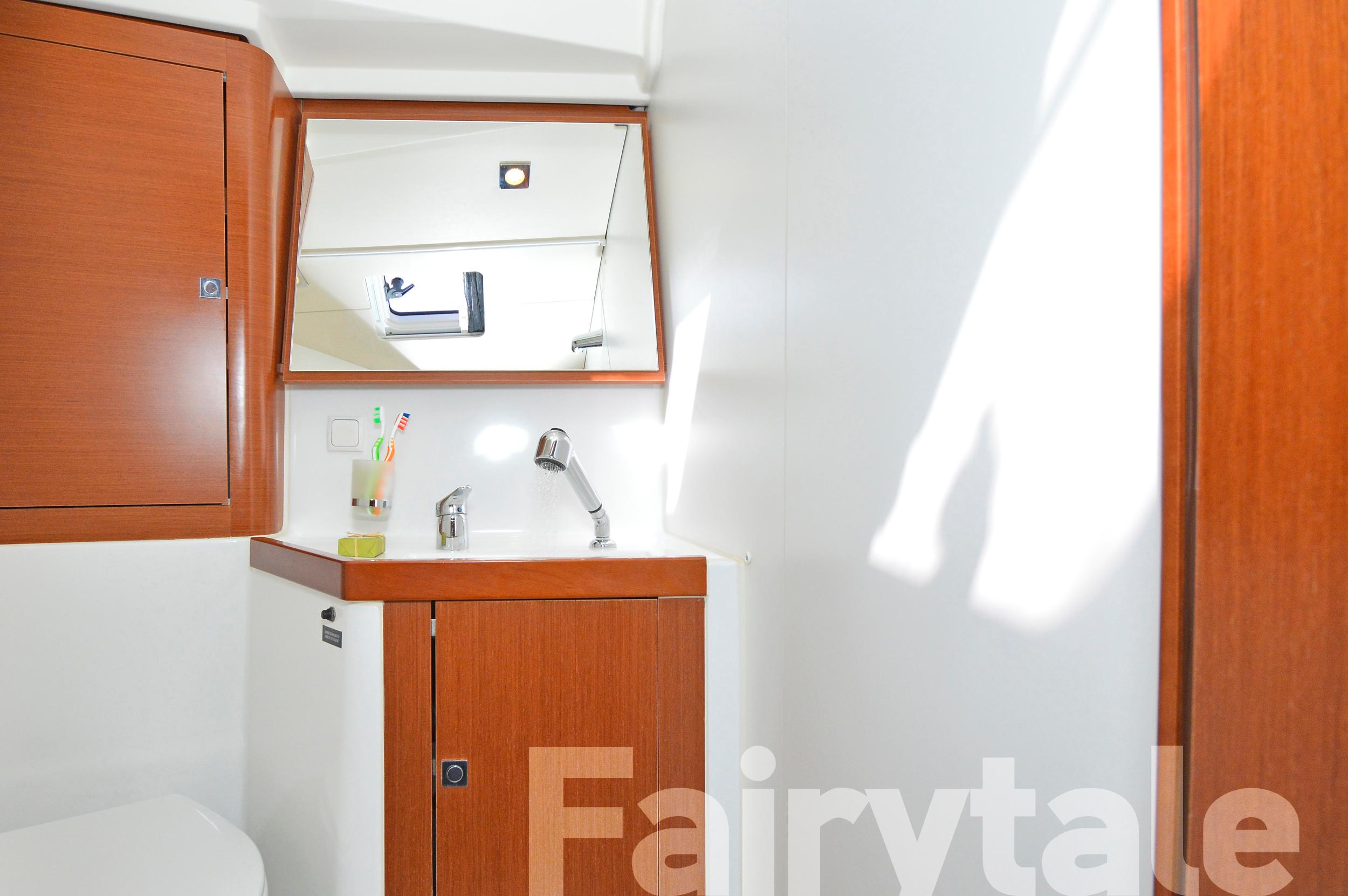 Oceanis 41 - Fairytale, picture 11