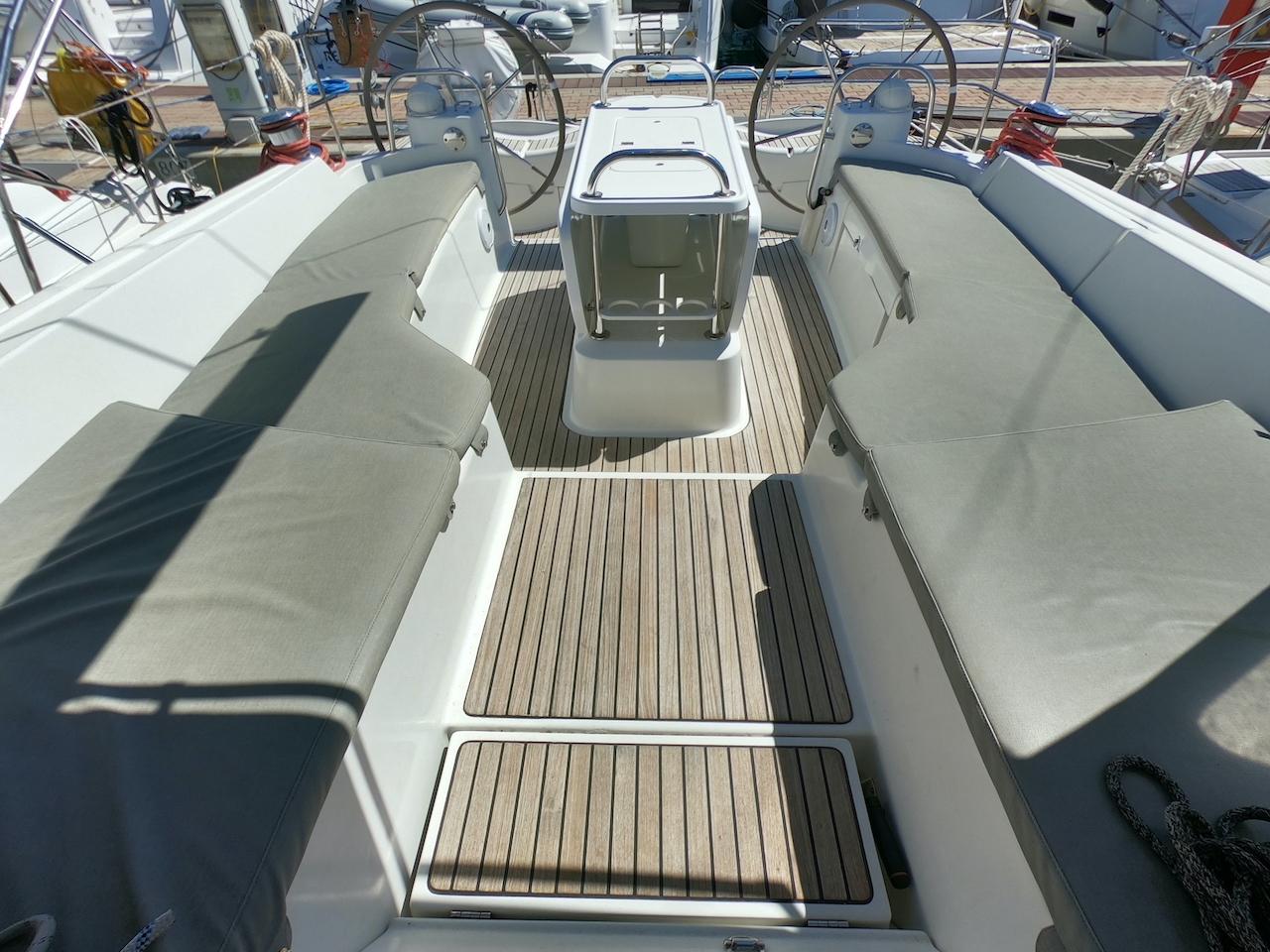 Jeanneau 53 - 5 + 1 cab. - Anita, picture 13