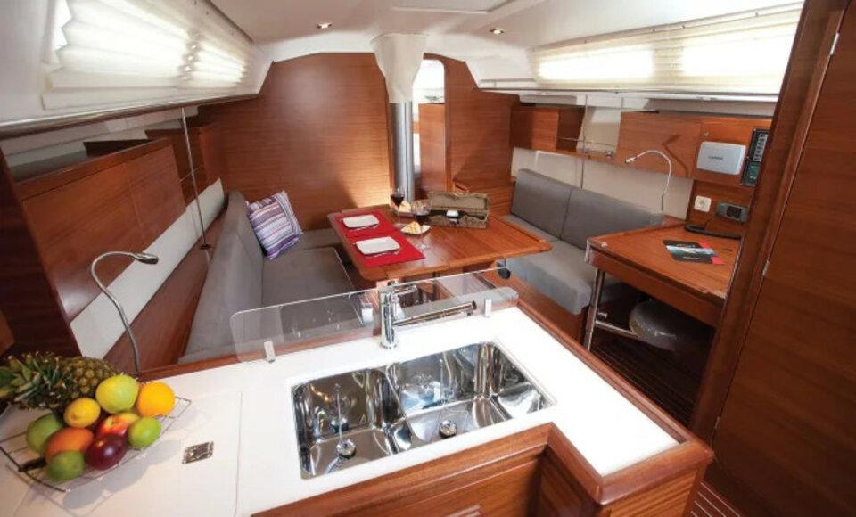 Salona 41 - Wild Bee, picture 6