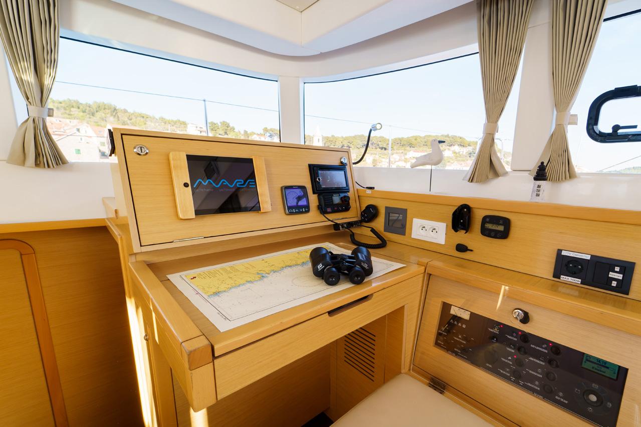 Lagoon 39 - 4 + 2 cab. - White Pearl, picture 20