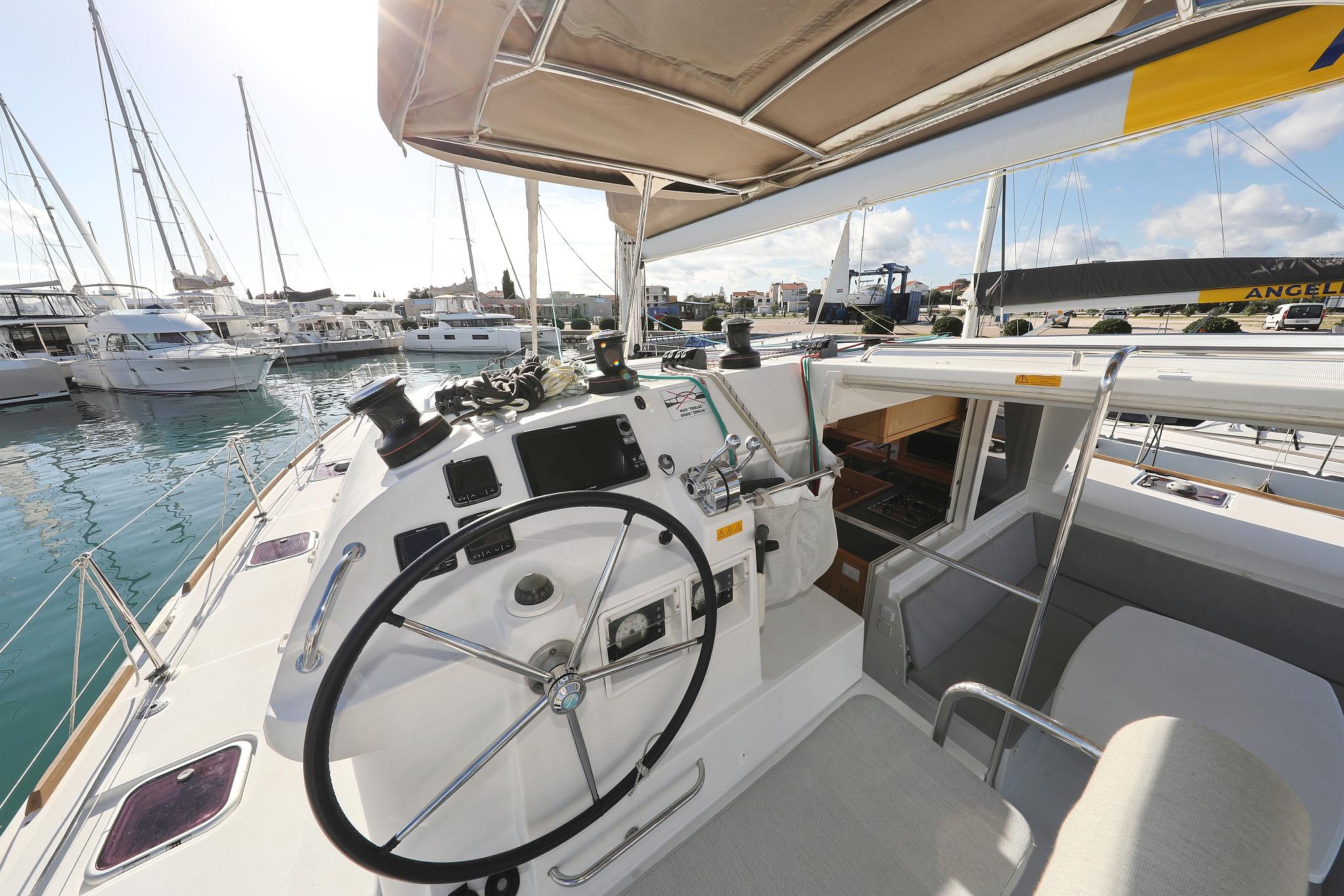 Lagoon 400 S2 - 4 + 2 cab. - Maja V, picture 8