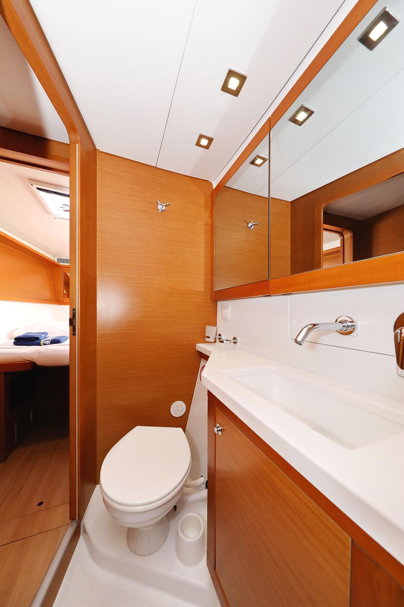 Lagoon 450 - 4 + 2 cab. - Dorka V, picture 31